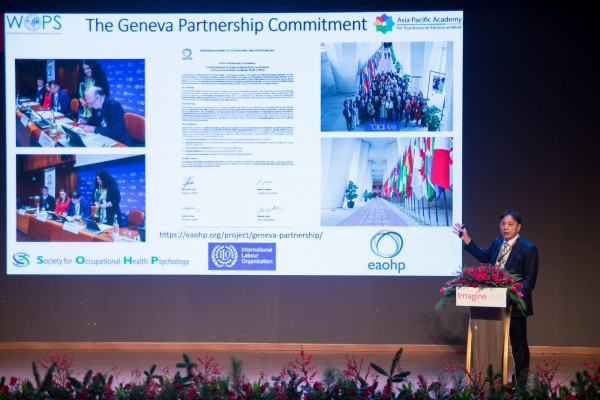 Thời AI, người trẻ đi làm chịu nhiều áp lực hơn, làm sao cải thiện?