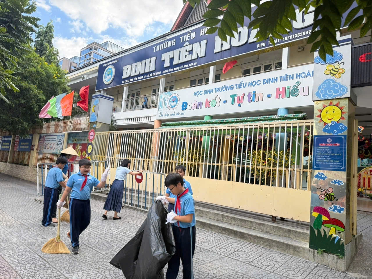 Thông điệp ý nghĩa của cô hiệu trưởng trước ngày học sinh nghỉ tết Thông điệp ý nghĩa của cô hiệu trưởng trước ngày học sinh nghỉ tết