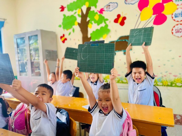 Thủ tướng chỉ đạo đảm bảo dạy học 2 buổi/ngày