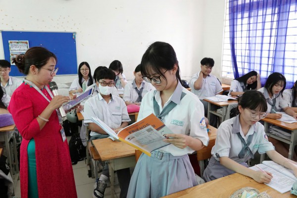 Tiếng Anh thành ngôn ngữ thứ hai trong trường học: Bài toán khó nhất là giáo viên Tiếng Anh thành ngôn ngữ thứ hai trong trường học: Bài toán khó nhất là giáo viên