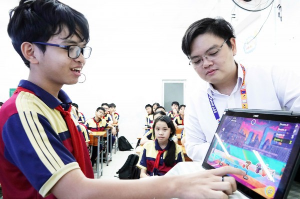 Tiếng Anh trở thành môn học bắt buộc từ lớp 1: Mở cánh cửa cho tương lai