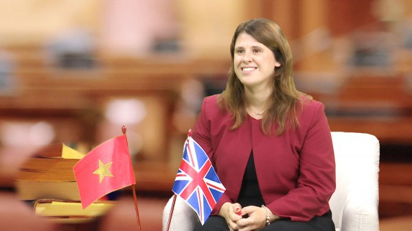 Tổng lãnh sự Anh tại TP.HCM nêu bí quyết du học Anh thành công