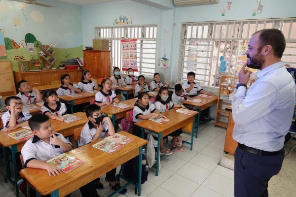 Trước năm 2030, TP.HCM đưa tiếng Anh trở thành ngôn ngữ thứ 2 trong trường học Trước năm 2030, TP.HCM đưa tiếng Anh trở thành ngôn ngữ thứ 2 trong trường học