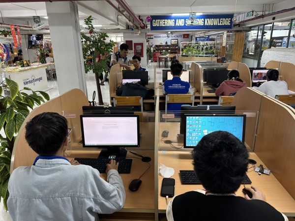 Trường ĐH Sư phạm kỹ thuật TP.HCM thưởng tiền mặt cho sinh viên có chứng chỉ ngoại ngữ