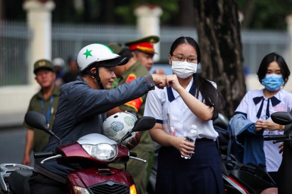Từ đề thi tốt nghiệp THPT: Cần phải thay đổi việc dạy và học Từ đề thi tốt nghiệp THPT: Cần phải thay đổi việc dạy và học