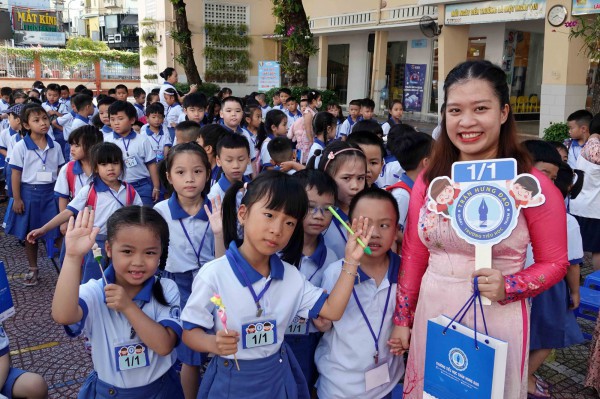 Tựu trường: Nơi áp lực vì quá tải, nơi xoay xở nâng chất lượng