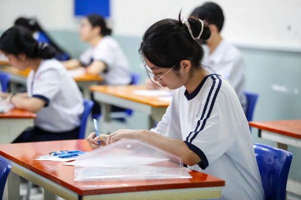 Tuyển sinh ĐH 2025: Nguy cơ bất công từ đề thi tiếng Anh khó Tuyển sinh ĐH 2025: Nguy cơ bất công từ đề thi tiếng Anh khó