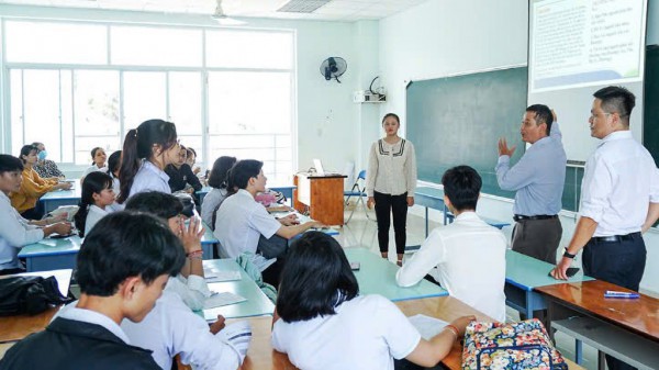 Tuyển sinh ĐH 2025: Tiếp cận tổ hợp môn xét tuyển trong bối cảnh mới Tuyển sinh ĐH 2025: Tiếp cận tổ hợp môn xét tuyển trong bối cảnh mới