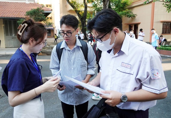 Tuyển sinh ĐH 2025: Điểm ưu tiên thế nào với các xã sau sáp nhập, đổi tên? Tuyển sinh ĐH 2025: Điểm ưu tiên thế nào với các xã sau sáp nhập, đổi tên?