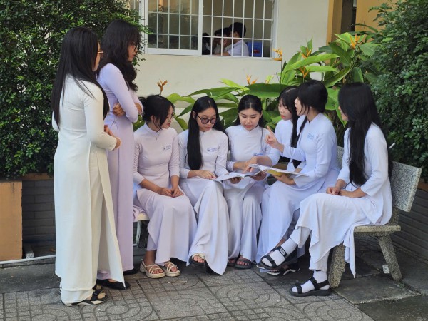 Tuyển sinh ĐH 2026: Giải đáp băn khoăn về xét tuyển học bạ và chứng chỉ IELTS