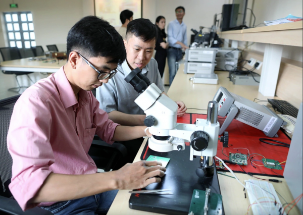 Tuyển sinh ĐH 2026: Những ngành nào phải đạt ngưỡng đầu vào mới được xét tuyển?