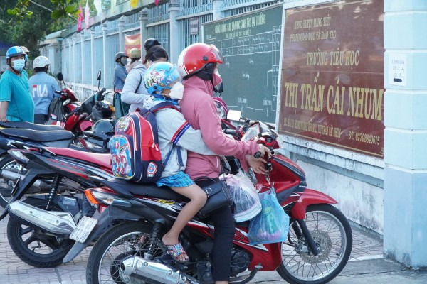 Vĩnh Long: Yêu cầu xử lý giáo viên tiểu học vi phạm dạy thêm, học thêm