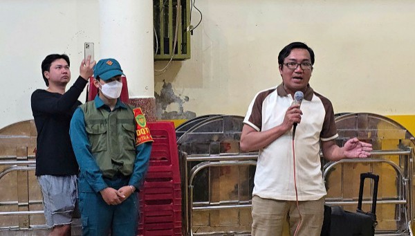 Vụ thông tin thực phẩm bẩn vào trường học: Nghe hiệu trưởng nói, phụ huynh 