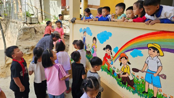 Xây nhà ăn cho học sinh trường vùng biên cương Xây nhà ăn cho học sinh trường vùng biên cương