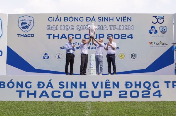 Ấn tượng lễ khai mạc giải bóng đá sinh viên ĐHQG TP.HCM - THACO Cup 2024