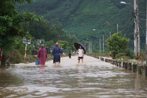 Đà Nẵng: Nhà trường được quyền cho học sinh nghỉ học để tránh bão Fengshen Đà Nẵng: Nhà trường được quyền cho học sinh nghỉ học để tránh bão Fengshen
