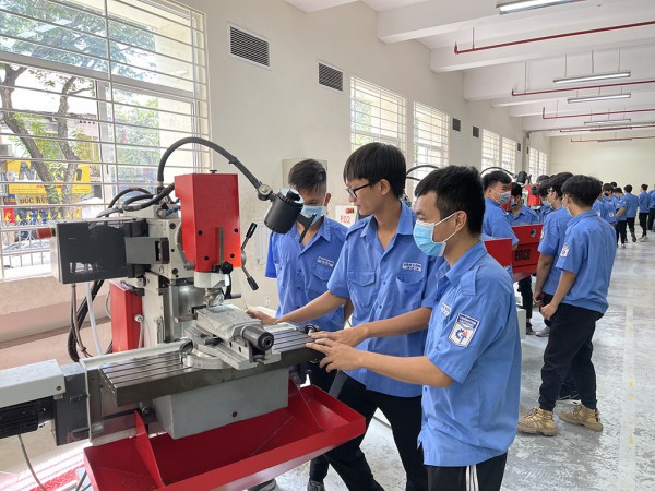 Đào tạo nhân lực ngành công nghiệp trọng điểm chưa đủ đáp ứng nhu cầu