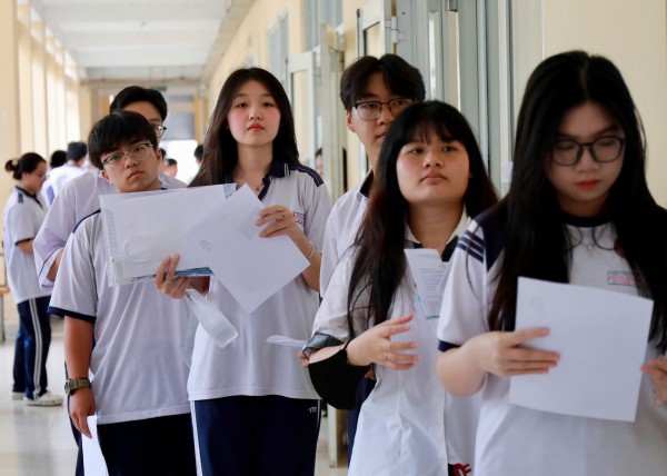 Đáp án thi tốt nghiệp THPT 2025: Môn văn mở, môn toán cần chi tiết
