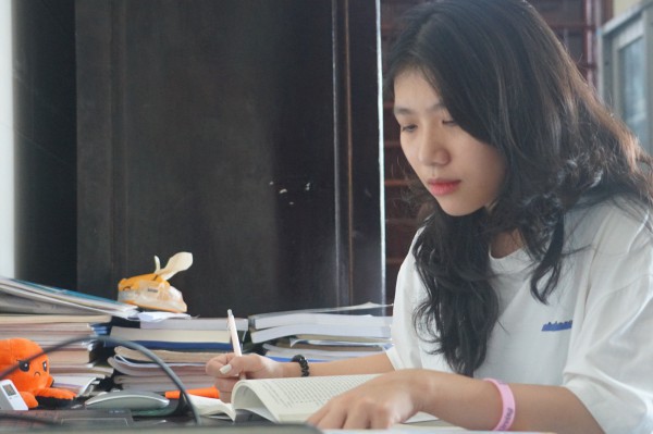 Đạt 26 điểm khối C dù 12 năm không nghe được lời thầy cô giảng bài