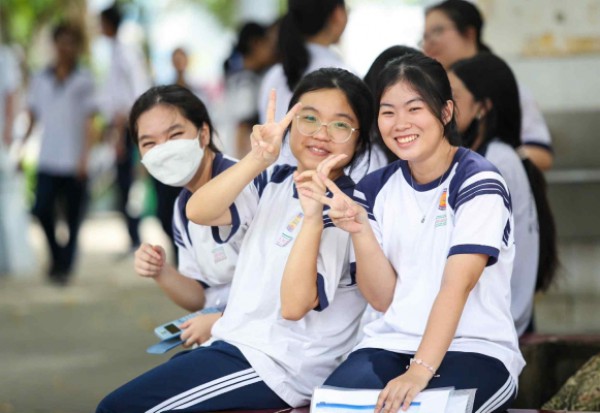 Đề thi tốt nghiệp THPT môn dễ, môn khó, điểm chuẩn ĐH tăng giảm ra sao? Đề thi tốt nghiệp THPT môn dễ, môn khó, điểm chuẩn ĐH tăng giảm ra sao?