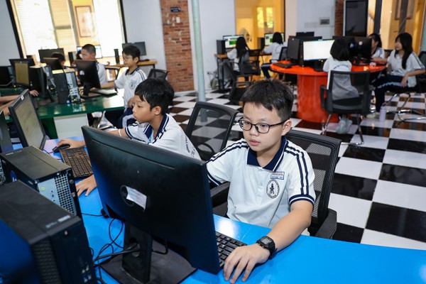 Để tránh quá tải khi sử dụng sách giáo khoa điện tử