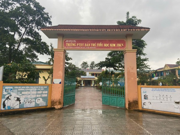 Để xảy ra ngộ độc tập thể, bị xử phạt 196,5 triệu đồng, trường nói... không có tiền!