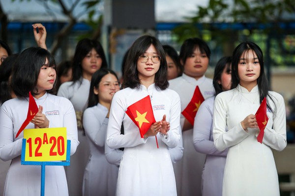 Điểm học bạ xét vào ĐH, nếu có thì nên ở mức độ nào?