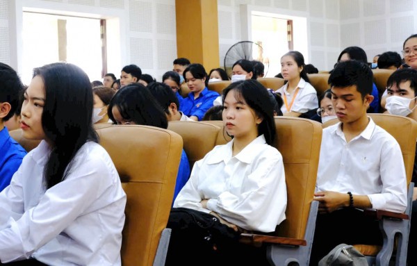 Điểm sàn xét tuyển Trường ĐH Nông lâm TP.HCM năm 2025