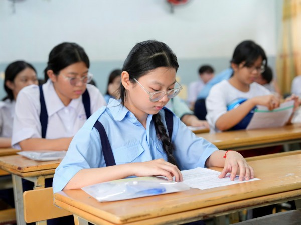 Điểm thi lớp 10 TP.HCM: Số thí sinh trên trung bình môn toán cao hơn năm trước