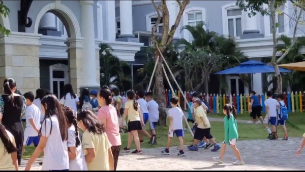 Đóng học phí một lần: Thực hiện sao cho đúng luật? Đóng học phí một lần: Thực hiện sao cho đúng luật?