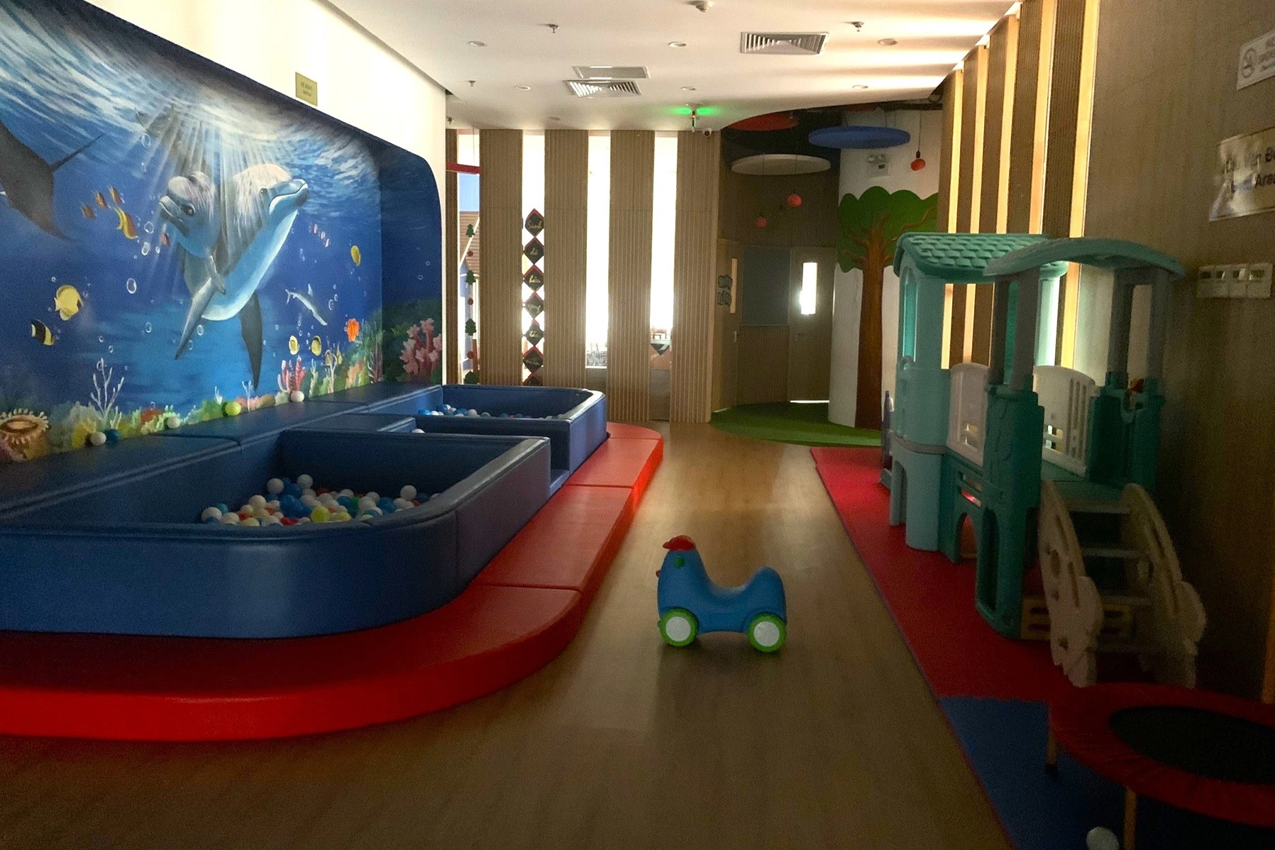 Đóng trước trăm triệu học phí phụ huynh như Đóng trước trăm triệu học phí phụ huynh như