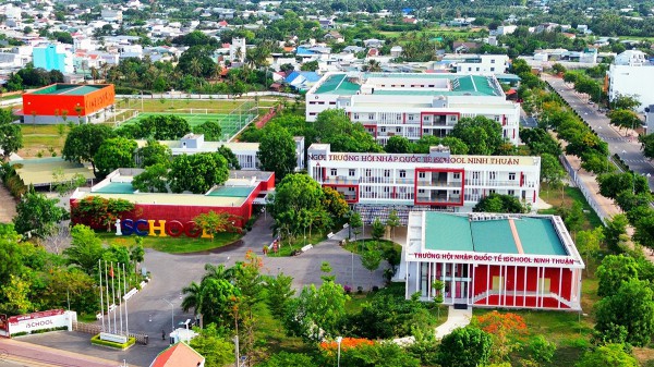 iSchool Ninh Thuận: 14 năm gieo mầm yêu thương, nâng cánh tương lai