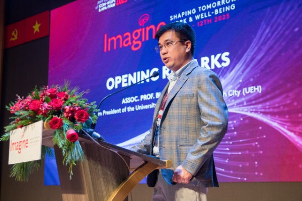 Thời AI, người trẻ đi làm chịu nhiều áp lực hơn, làm sao cải thiện?