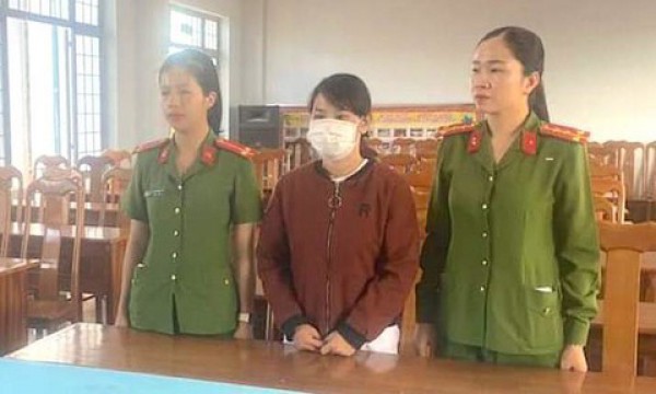 Bắt giam người phụ nữ xé biên bản vi phạm, tấn công CSGT