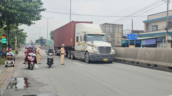 Bị CSGT phạt không thắt dây an toàn qua camera: Tài xế nói sẽ chú ý hơn Bị CSGT phạt không thắt dây an toàn qua camera: Tài xế nói sẽ chú ý hơn