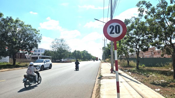Biển báo 20 km/giờ ở Đồng Nai: Sở Xây dựng nói gì?