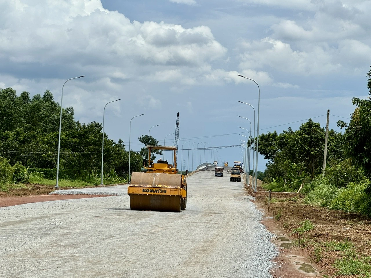 Bình Dương: Chưa thông xe cầu Bạch Đằng 2, người dân phải 