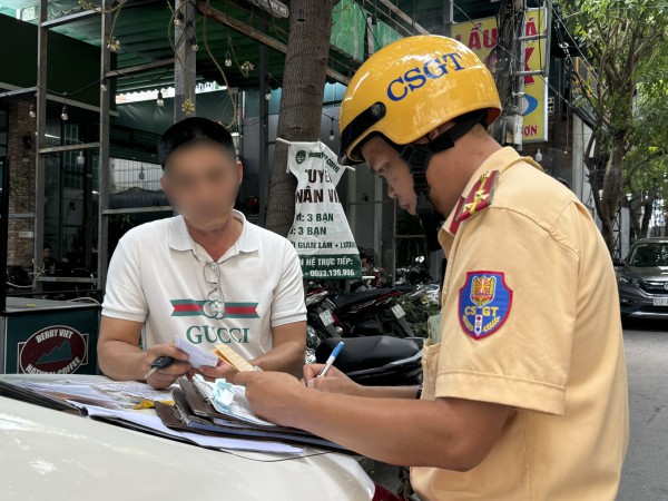 CSGT CAQ.Gò Vấp tuần tra phát hiện, xử lý nhiều trường hợp vi phạm giao thông