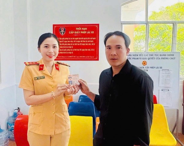 Cà Mau cấp đổi giấy phép lái xe trong ngày, phục vụ người dân xuyên tết