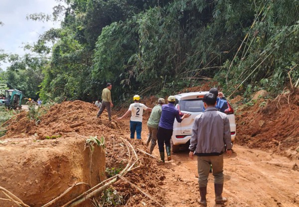Các phương tiện có thể lưu thông qua đèo Gia Bắc trên QL28
