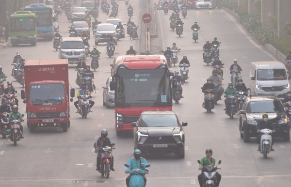 Cấm xe máy xăng, Hà Nội giải 2 bài toán khó Cấm xe máy xăng, Hà Nội giải 2 bài toán khó