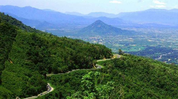 Cán bộ, viên chức Lâm Đồng gian nan vì kết nối giao thông yếu kém