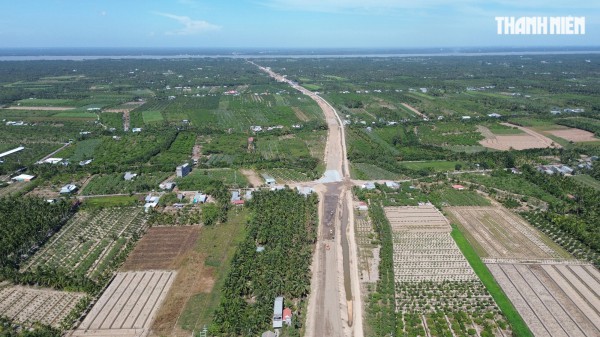 Cận cảnh cầu Đại Ngãi 2 nối Trà Vinh và Sóc Trăng trước ngày thông xe