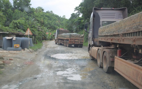 Cận cảnh đoạn quốc lộ “đau khổ”, nỗi ám ảnh của tài xế và người dân