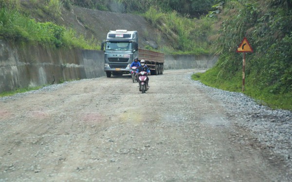 Cận cảnh đoạn quốc lộ “đau khổ”, nỗi ám ảnh của tài xế và người dân