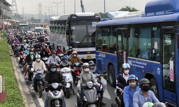 Cần có biện pháp mạnh đủ sức răn đe đối với hành vi bấm còi xe 