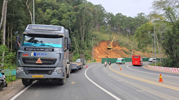 Cần từ 15 - 17 tỉ đồng sửa chữa đèo Prenn sạt lở