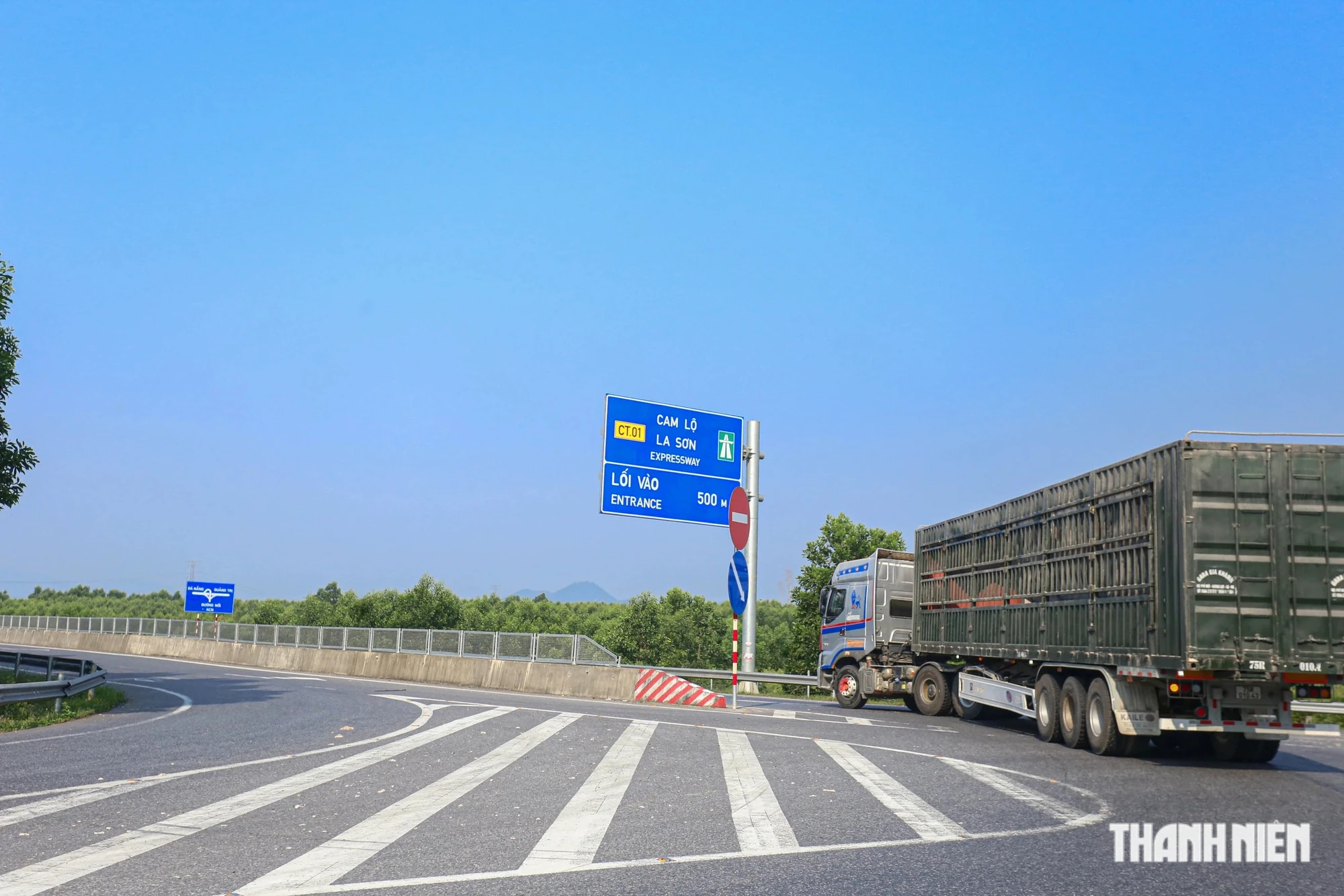 Cao tốc Cam Lộ - La Sơn cấm Cao tốc Cam Lộ - La Sơn cấm