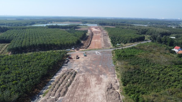 Cao tốc Gia Nghĩa - Chơn Thành thi công cầm chừng do chờ mặt bằng, thiếu vật liệu