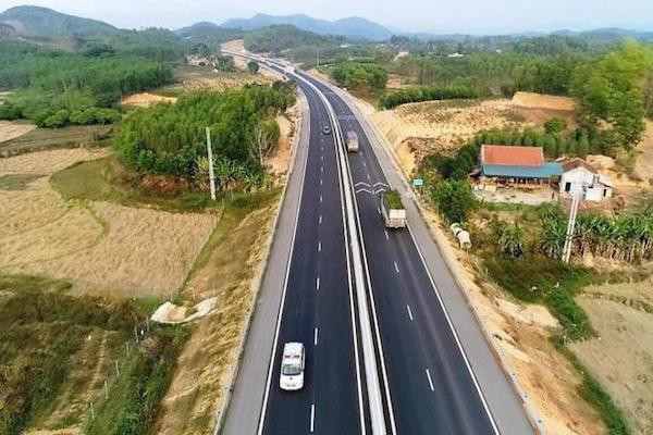 Cao tốc Sơn La - Điện Biên - Tây Trang: Phấn đấu hoàn thành thủ tục trình Chính phủ tháng 12/2022